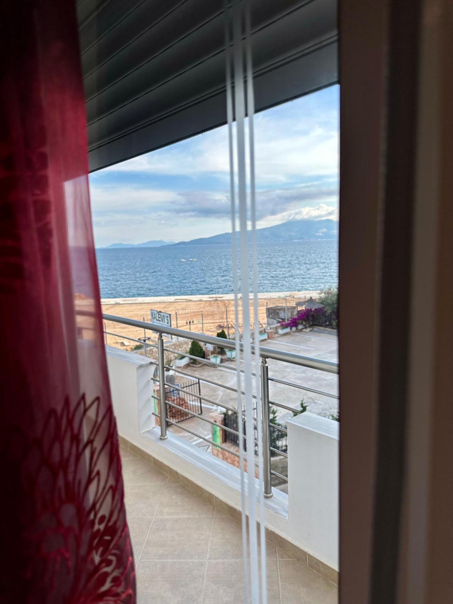 Aqua Apartments Seaview Sarande Exterior photo